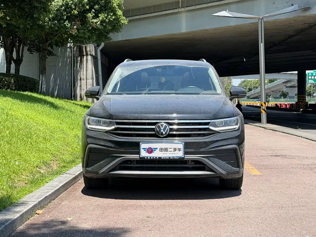 Volkswagen Tiguan L 2024