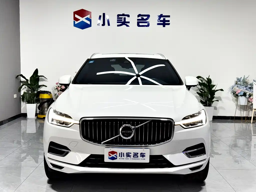 Volvo XC60 2020 — фото 2