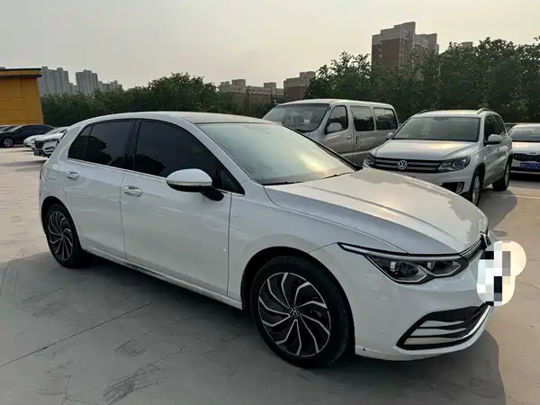 Volkswagen Golf 2021