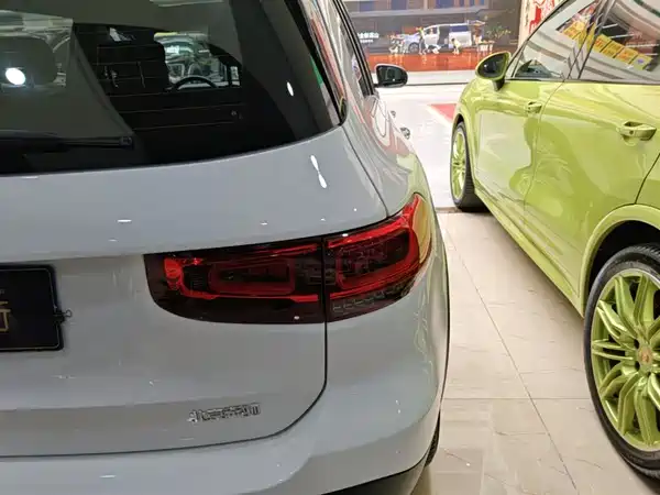 Mercedes-Benz GLB 2022