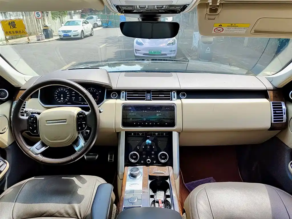 Land Rover Range Rover 2021 — фото 10