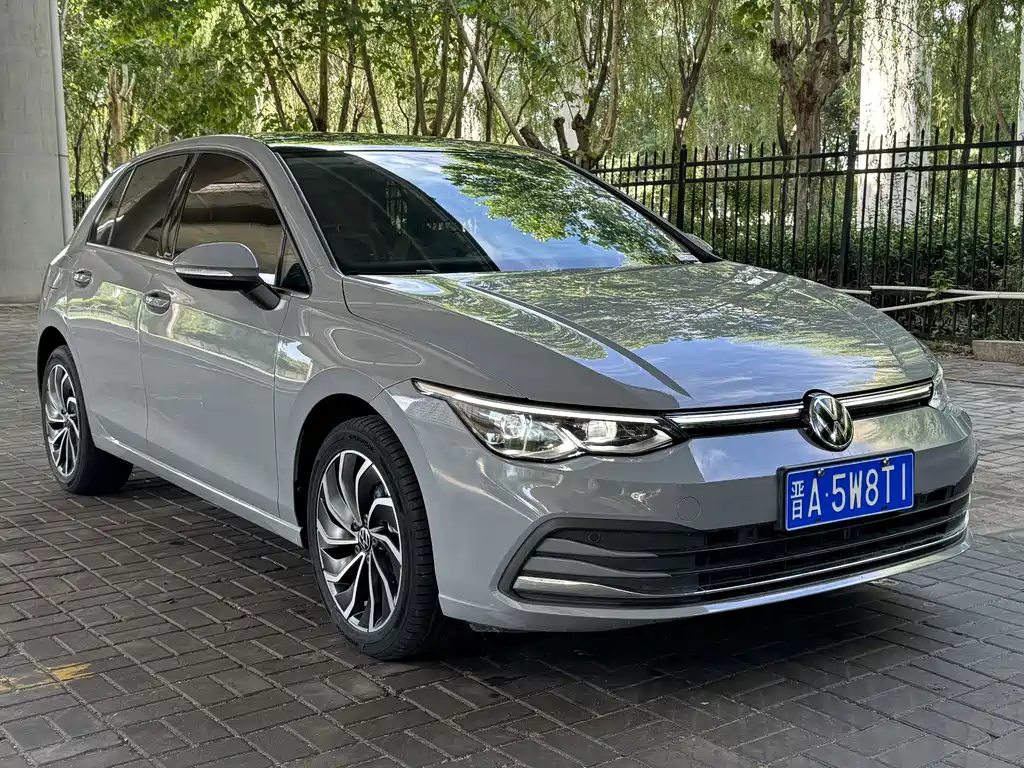 Volkswagen Golf 2022