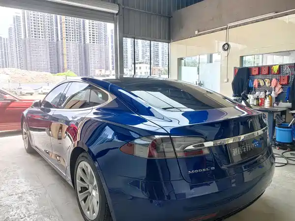 Tesla Model S 2017