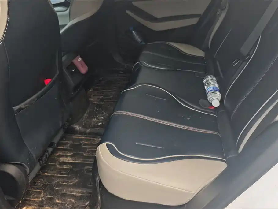 BYD Qin PLUS 2023 — фото 11