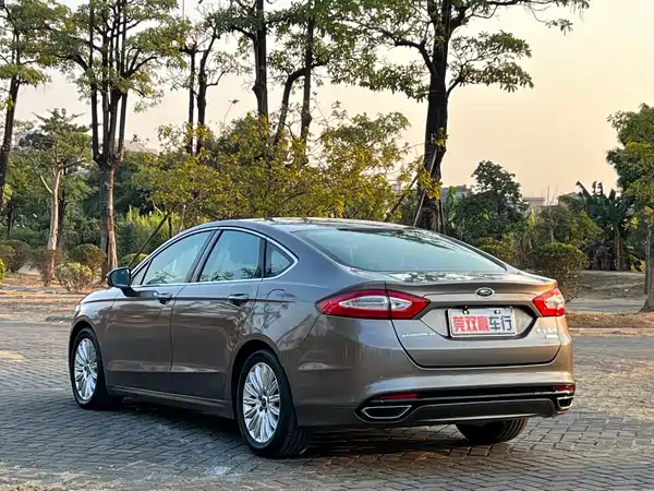 Ford Mondeo 2013