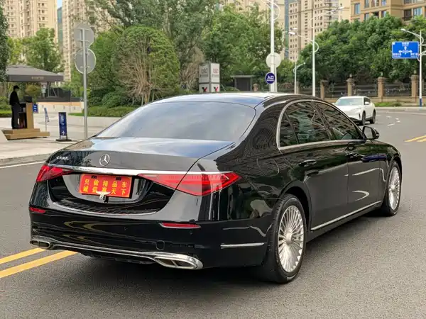 Mercedes-Benz S-Class 2021