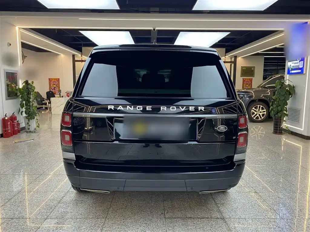 Land Rover Range Rover 2021 — фото 7