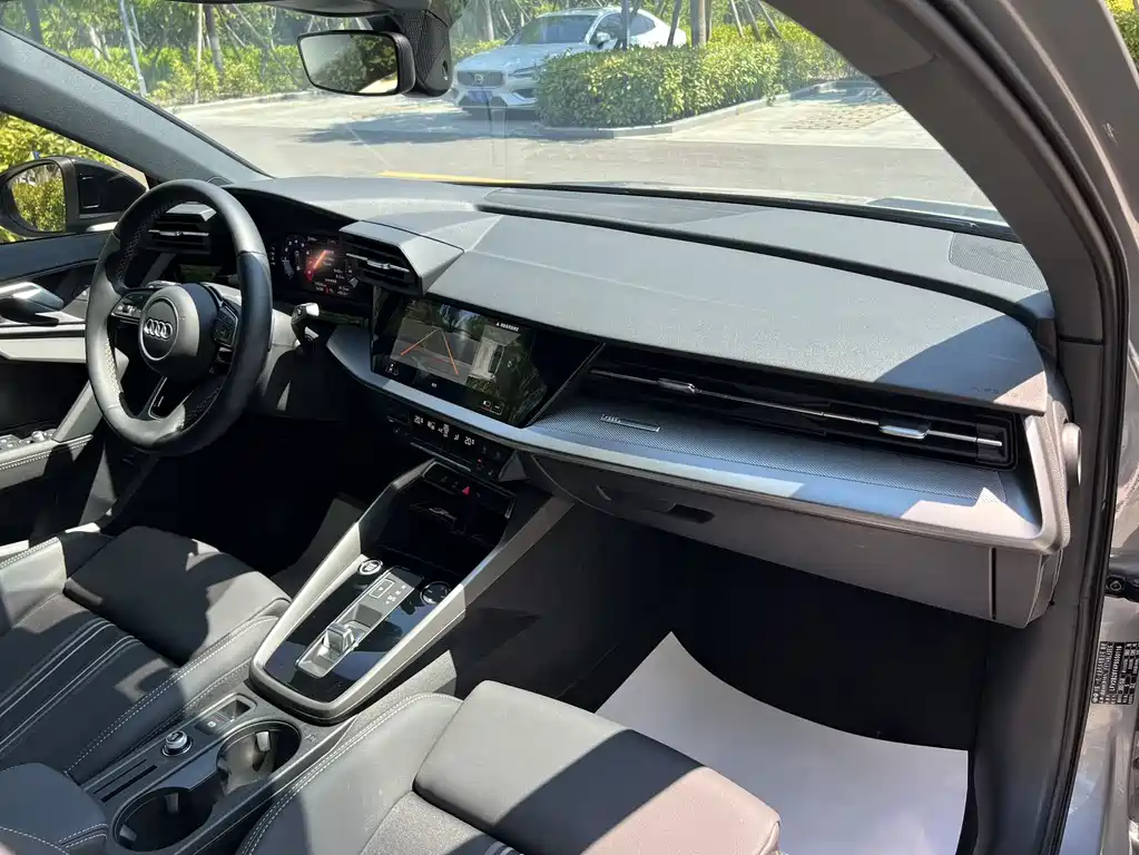 Audi A3 2023 — фото 25