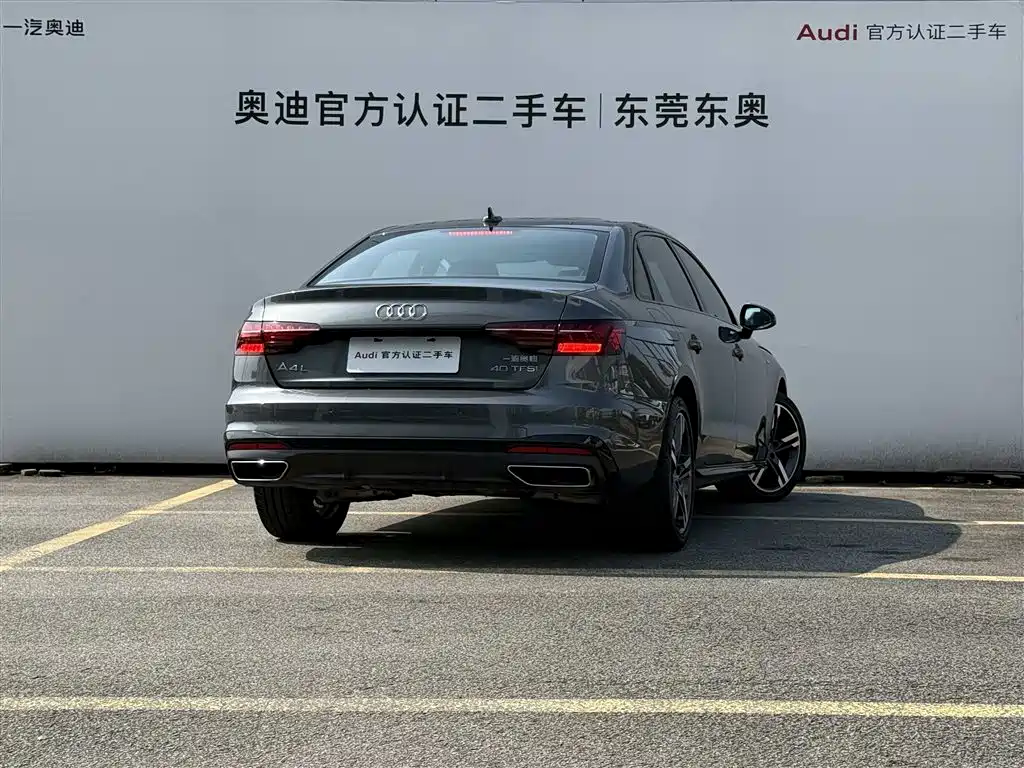 Audi A4L 2023 — фото 4