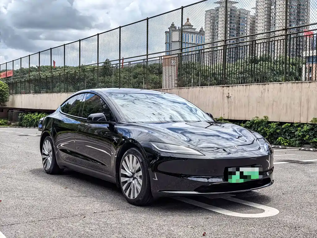 Tesla Model 3 2023 — фото 3