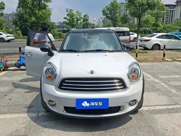 MINI Countryman 2014