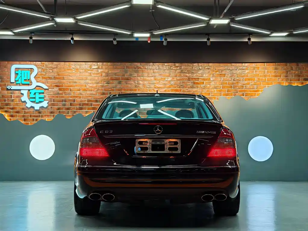 Mercedes-Benz E-Class AMG 2008 — фото 43