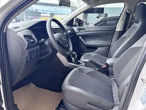 Volkswagen T-Cross 2021