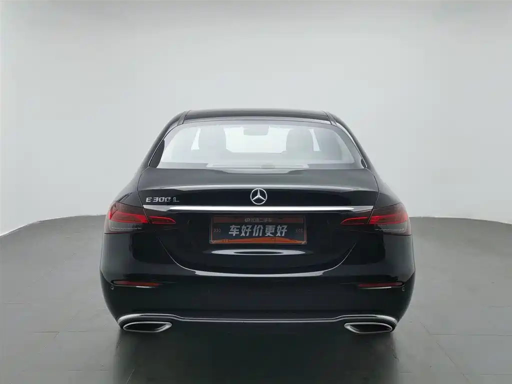 Mercedes-Benz E-Class 2023 — фото 4