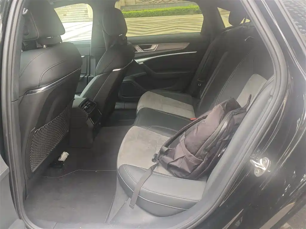 Audi A6L 2025