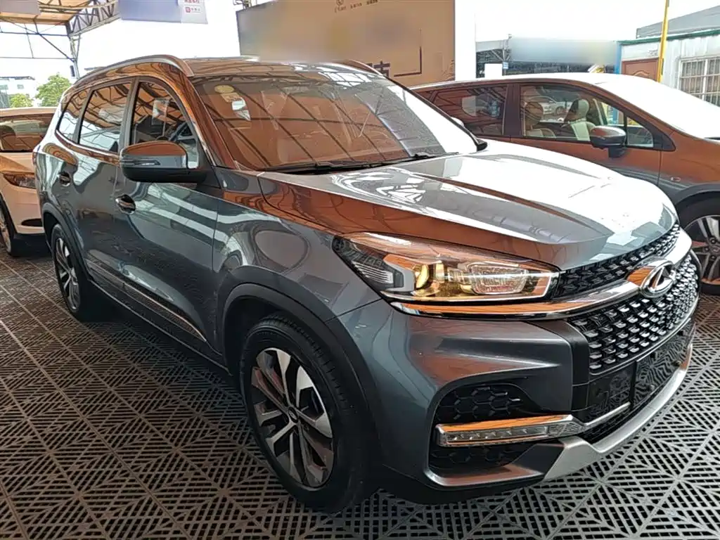 Chery Tiggo 8 2018 — фото 4