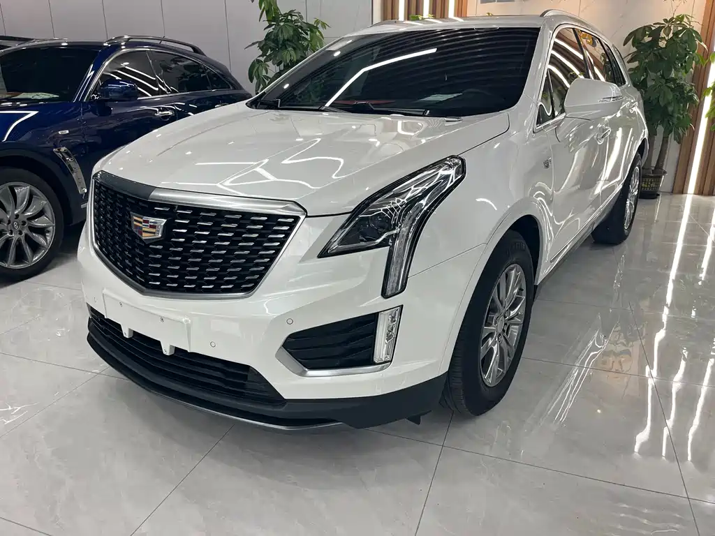 Cadillac XT5 2020 — фото 1