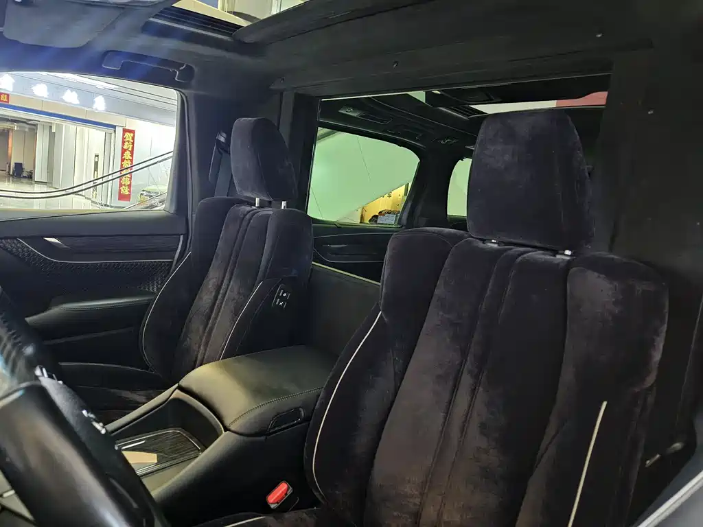 Toyota Alphard 2019 — фото 12