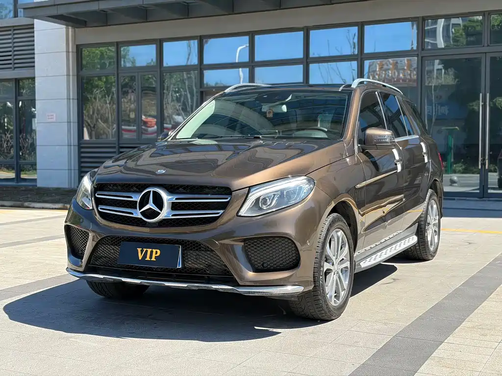 Mercedes-Benz GLE 2016 — фото 1