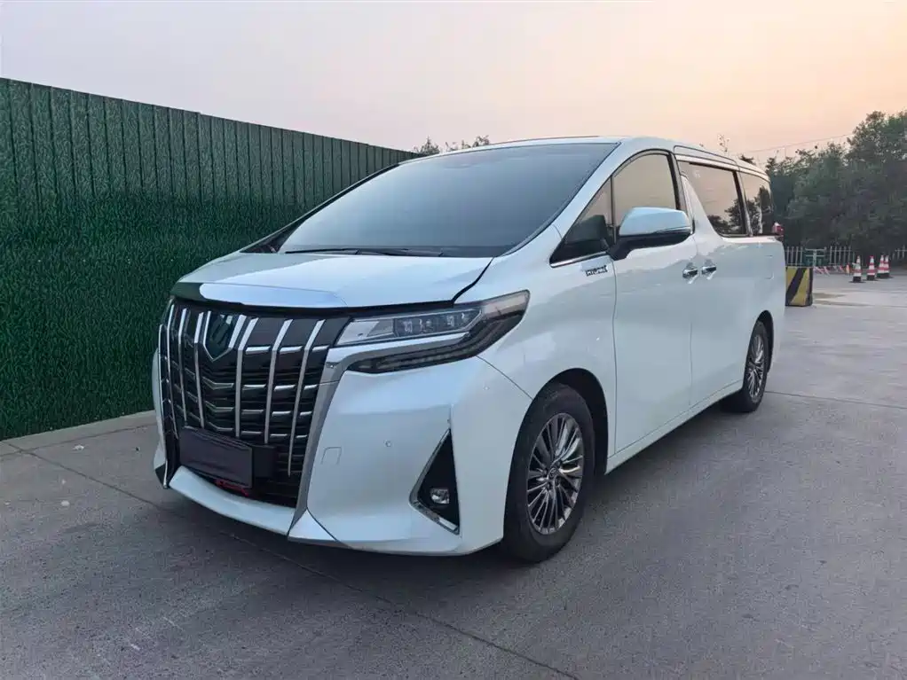 Toyota Alphard 2021 — фото 3
