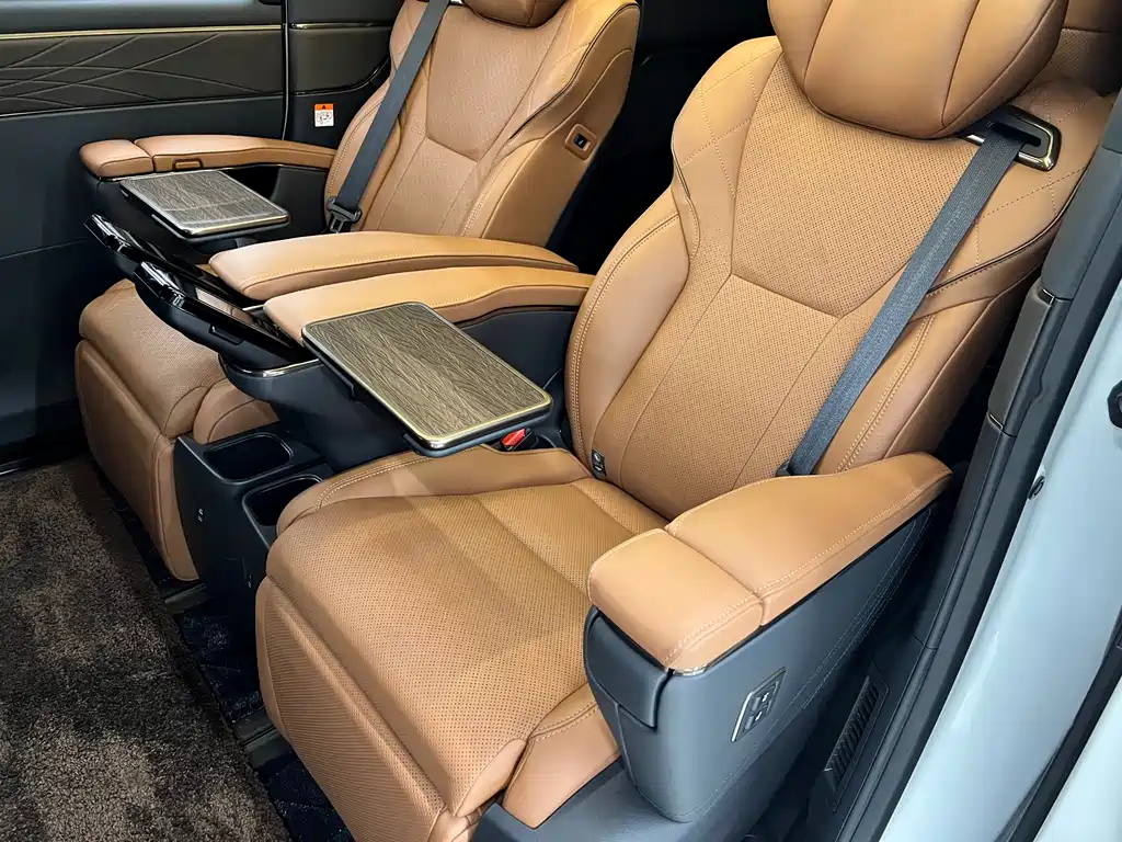 Toyota Wilfa 2025 — фото 10