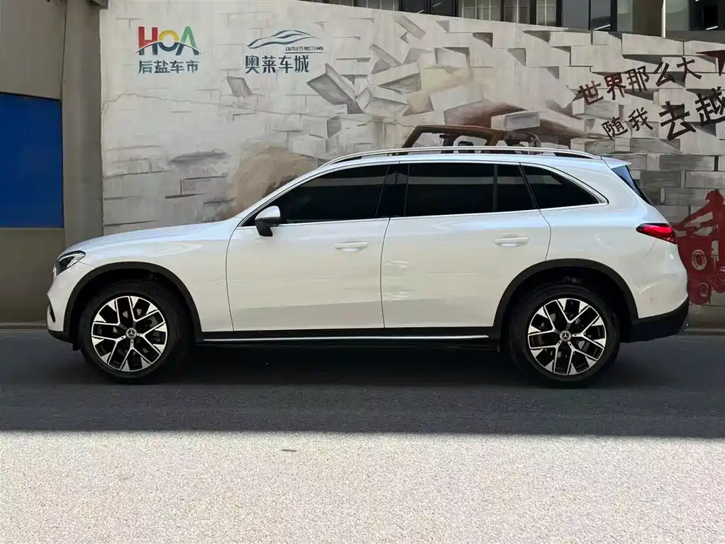 Mercedes-Benz GLC 2023