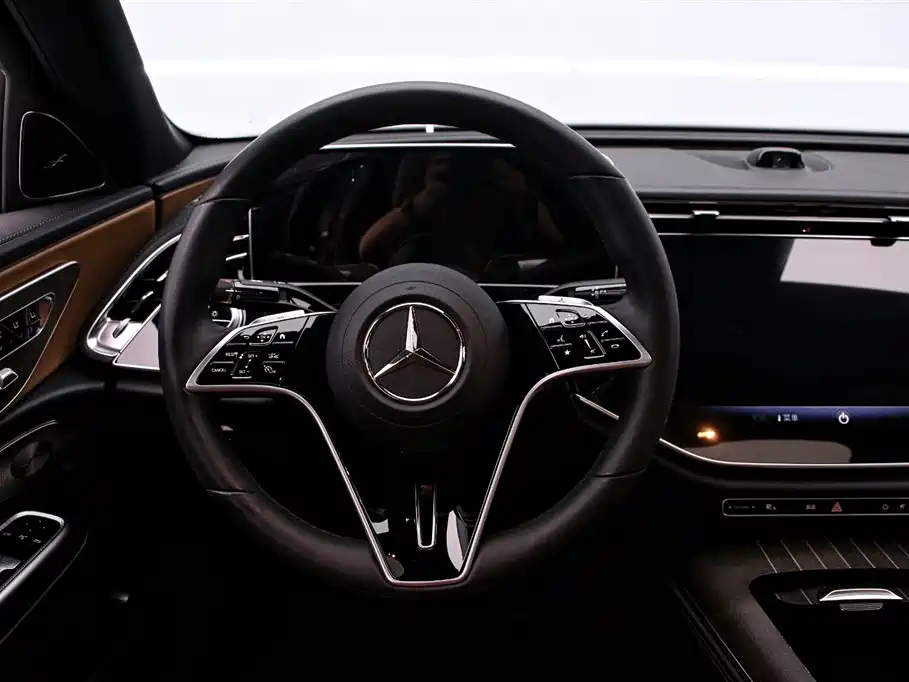 Mercedes-Benz E-Class 2024