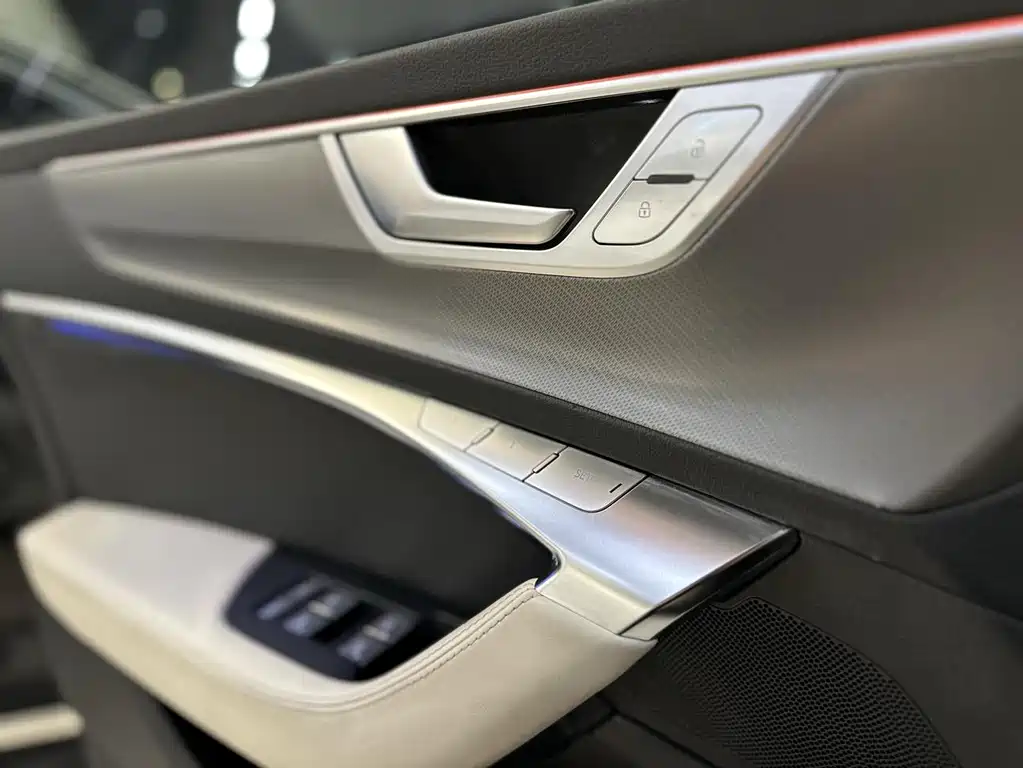 Audi A7 2022 — фото 18