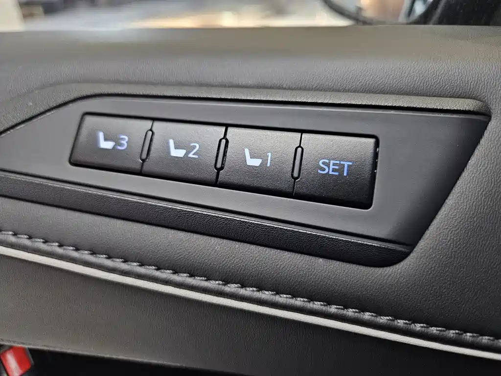 Toyota Alphard 2019 — фото 9