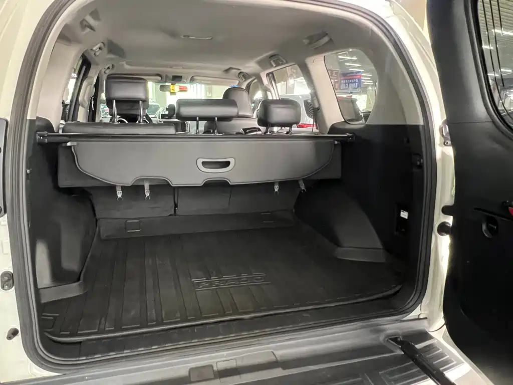 Toyota Prado 2017 — фото 17