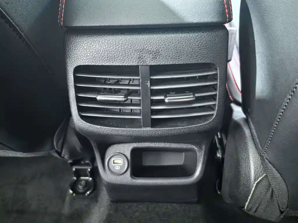 Kia KX3 2022 — фото 17