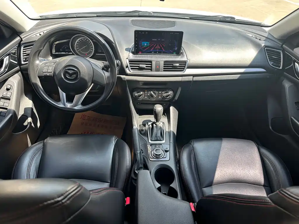 Mazda 3 Axela 2016 — фото 8