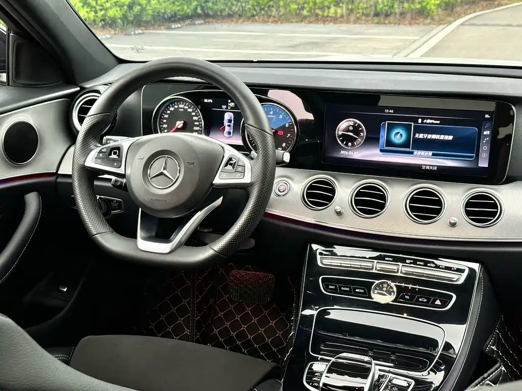 Mercedes-Benz E-Class 2018 — фото 15