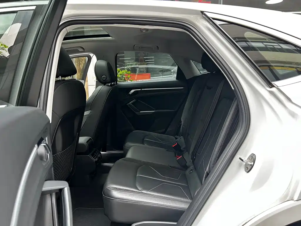 Audi Q3 Sportback 2020 — фото 8
