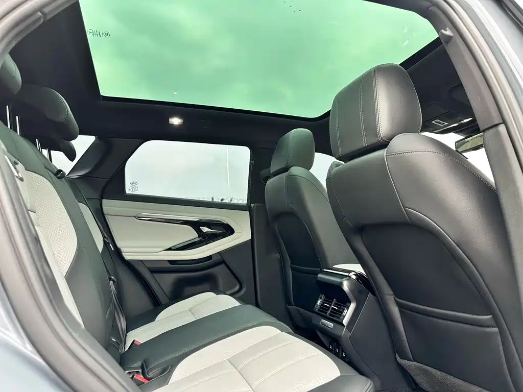 Land Rover Evoque 2021 — фото 14