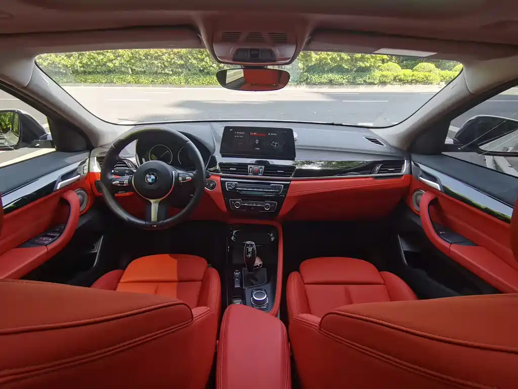 BMW X2 2022 — фото 9