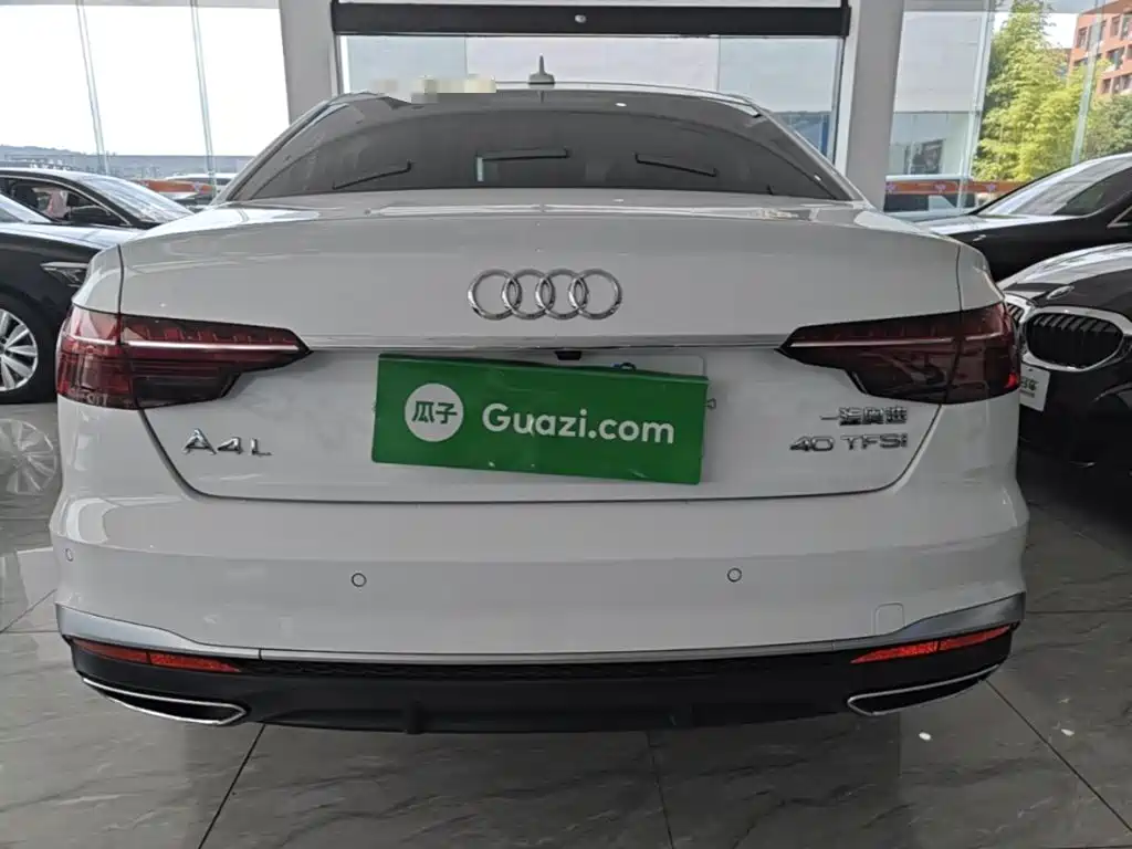 Audi A4L 2020