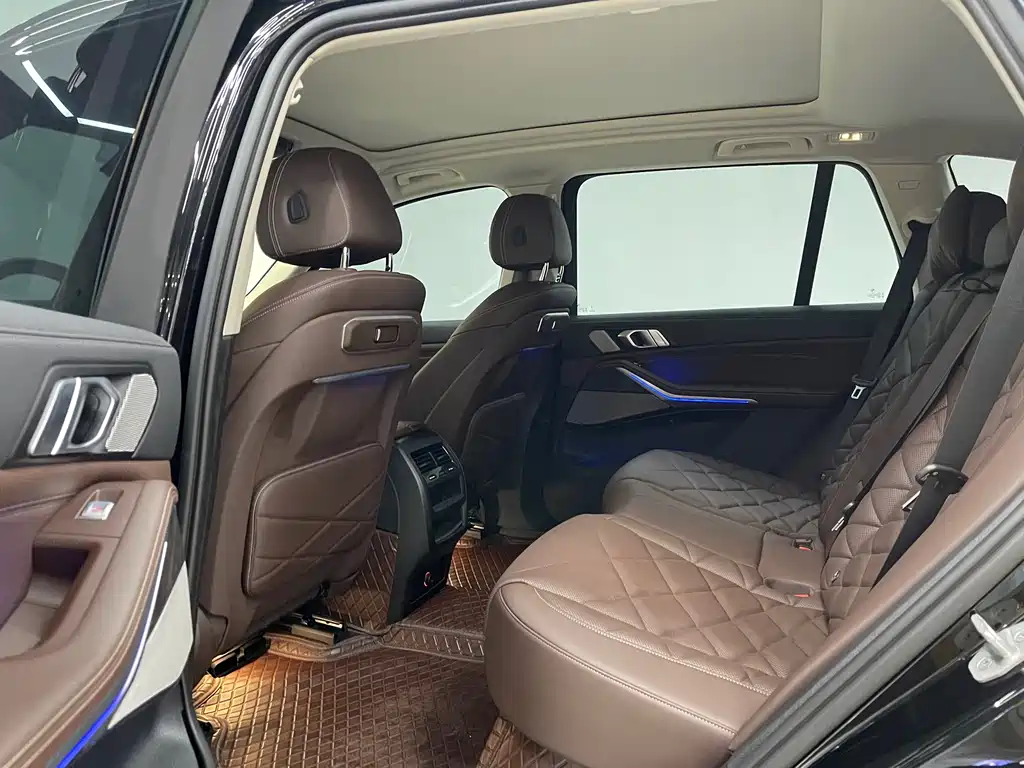 BMW X5 2025 — фото 12