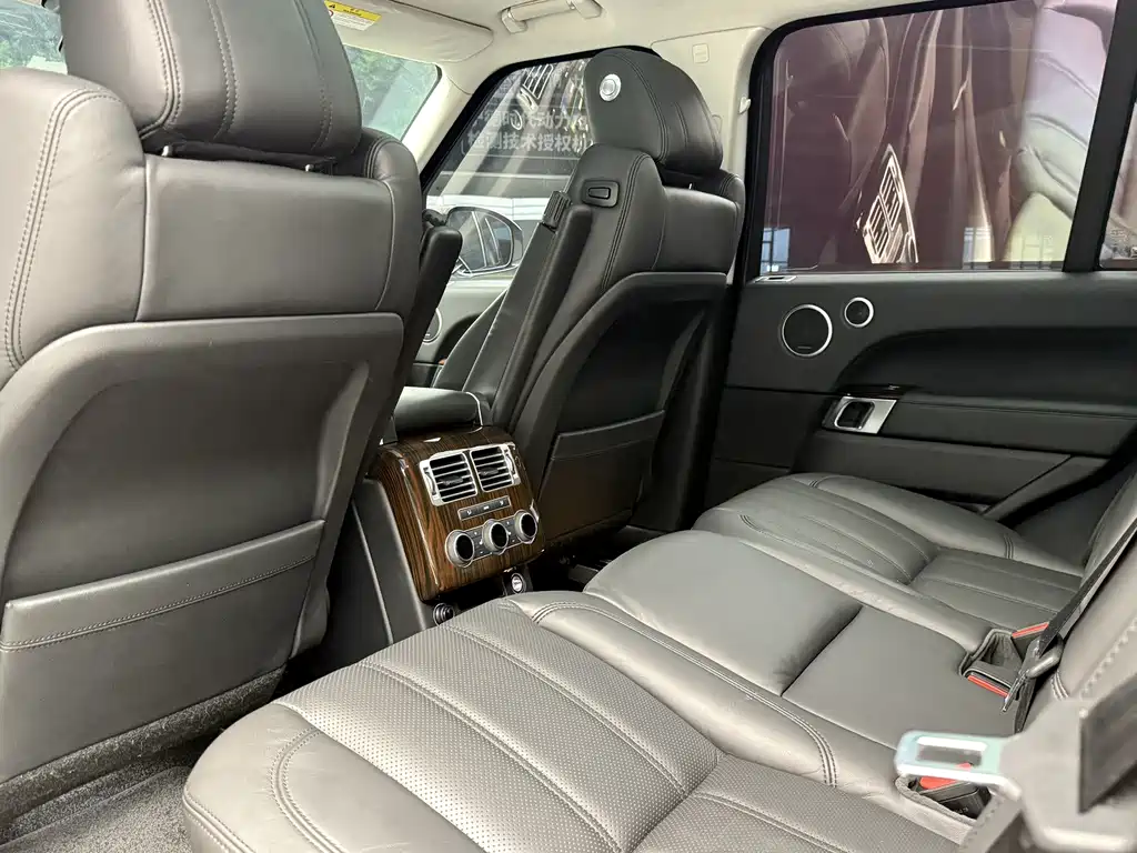 Land Rover Range Rover 2017 — фото 12