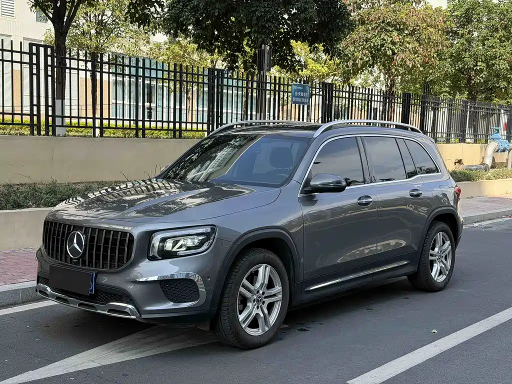 Mercedes-Benz GLB 2021 — фото 1