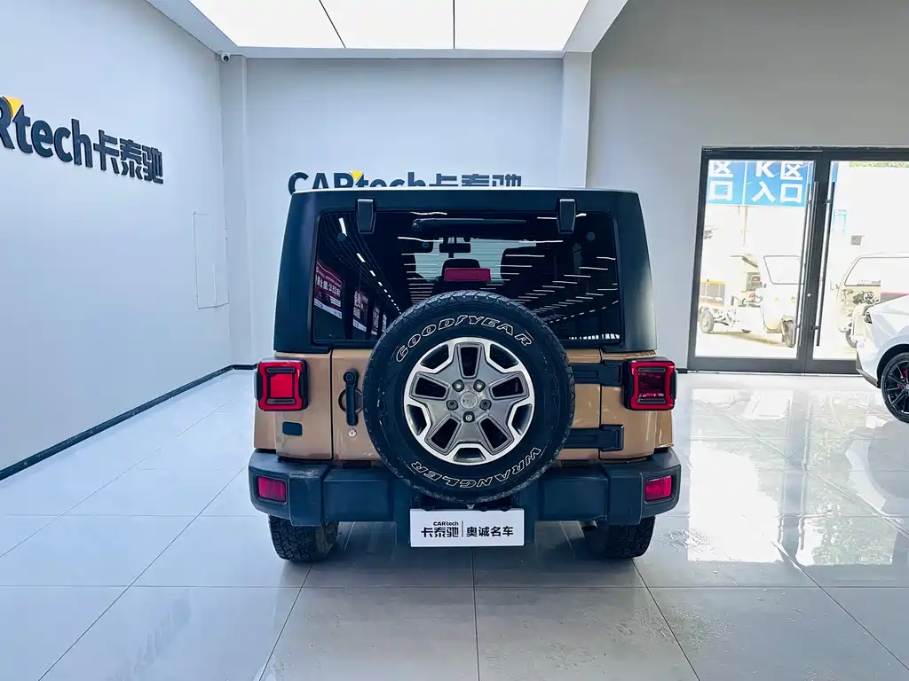 Jeep Wrangler 2015