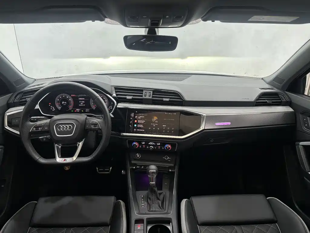 Audi Q3 Sportback 2025 — фото 14