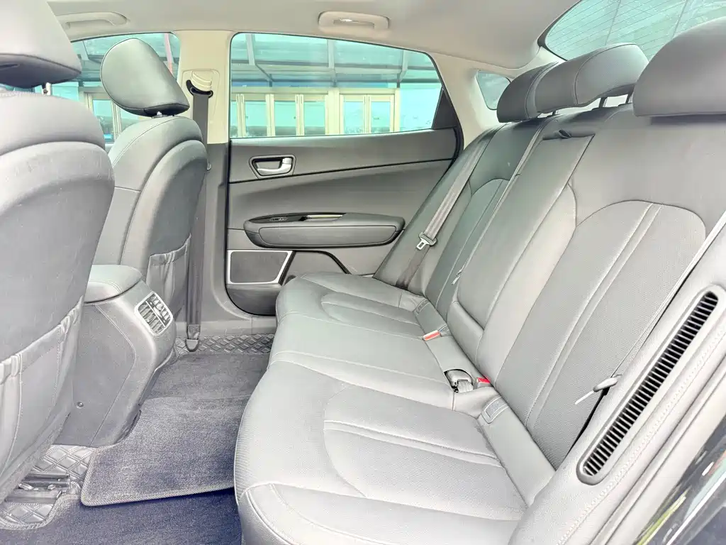 Kia K5 New Energy 2019 — фото 14