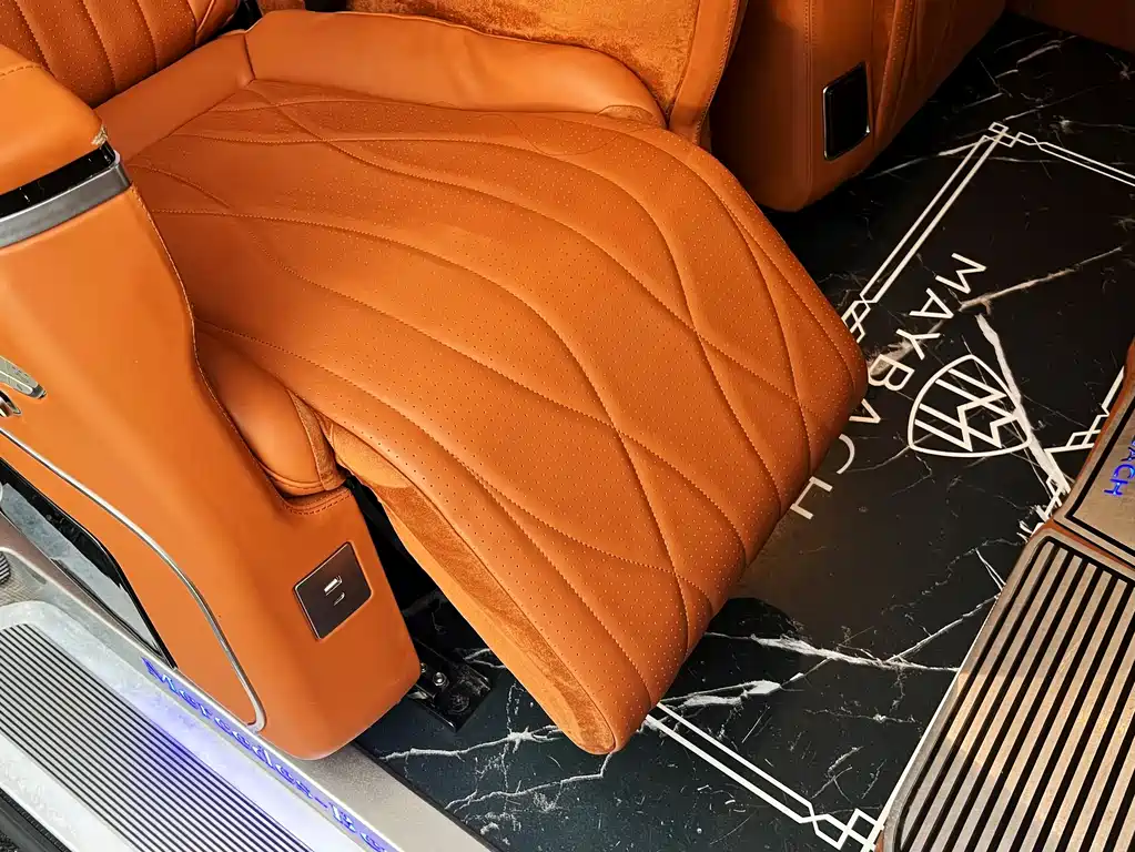 Mercedes-Benz Vito 2023 — фото 16
