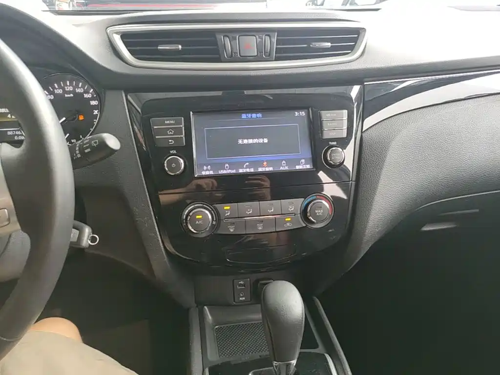 Nissan Qashqai 2018 — фото 13
