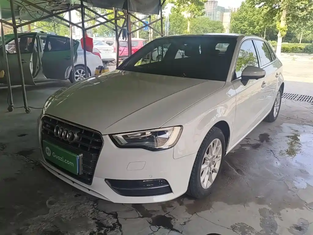 Audi A3 2018 — фото 1