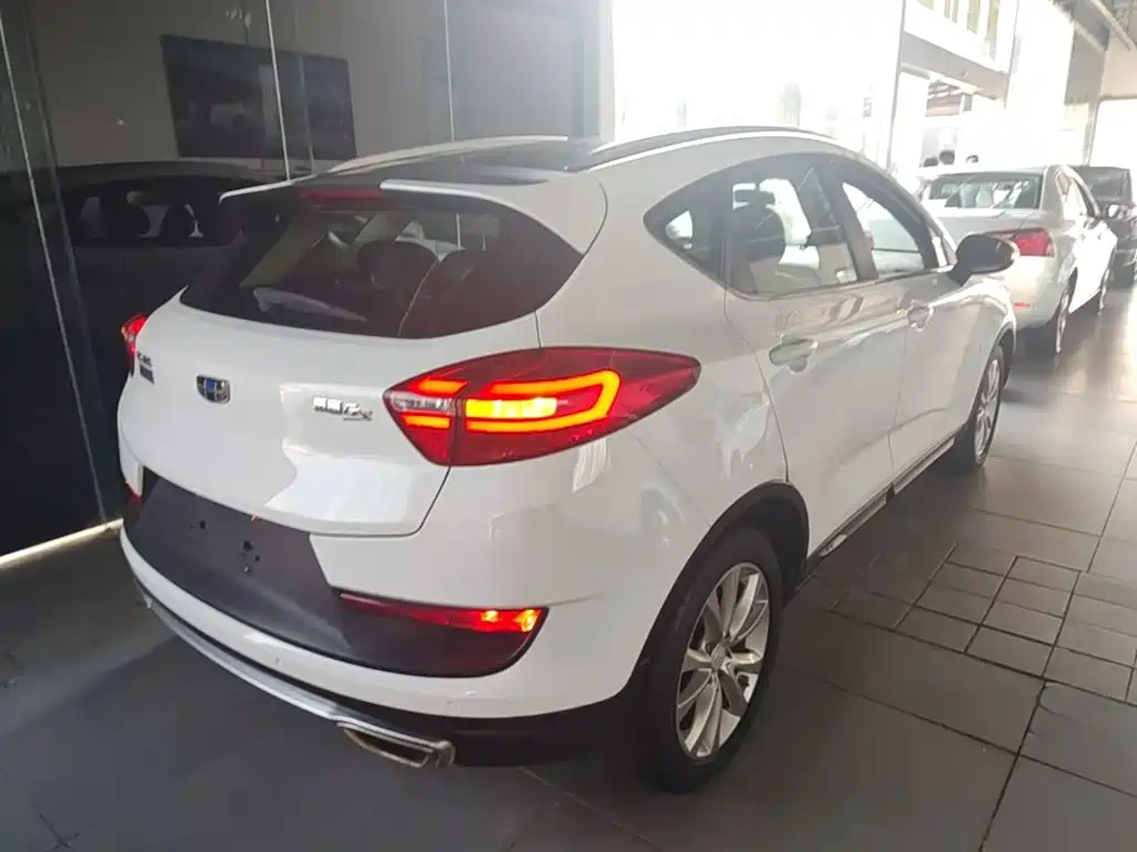 Geely Emgrand GS 2017
