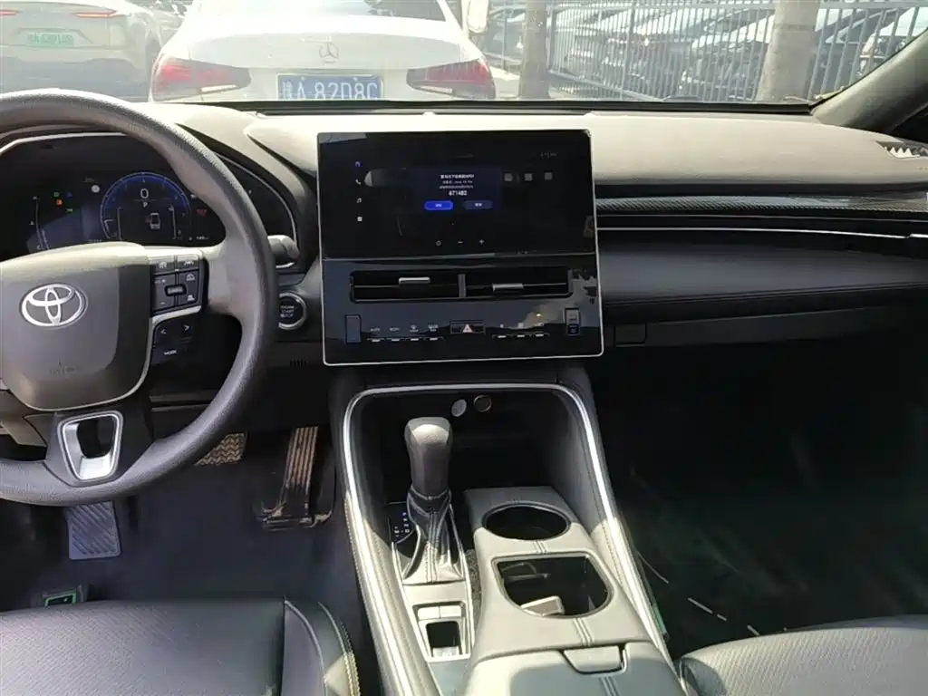 Toyota Avalon 2024 — фото 13