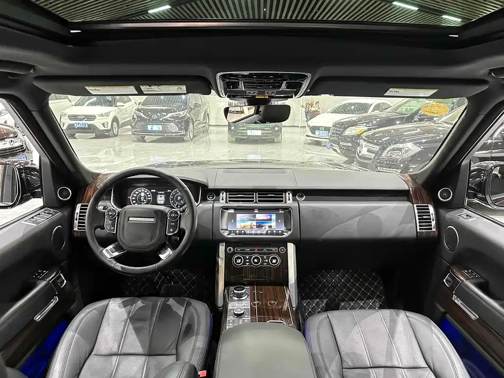 Land Rover Range Rover 2018 — фото 8