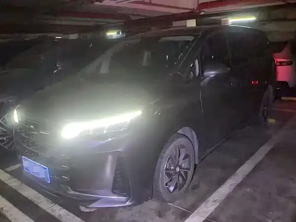 GAC Trumpchi M6 2022